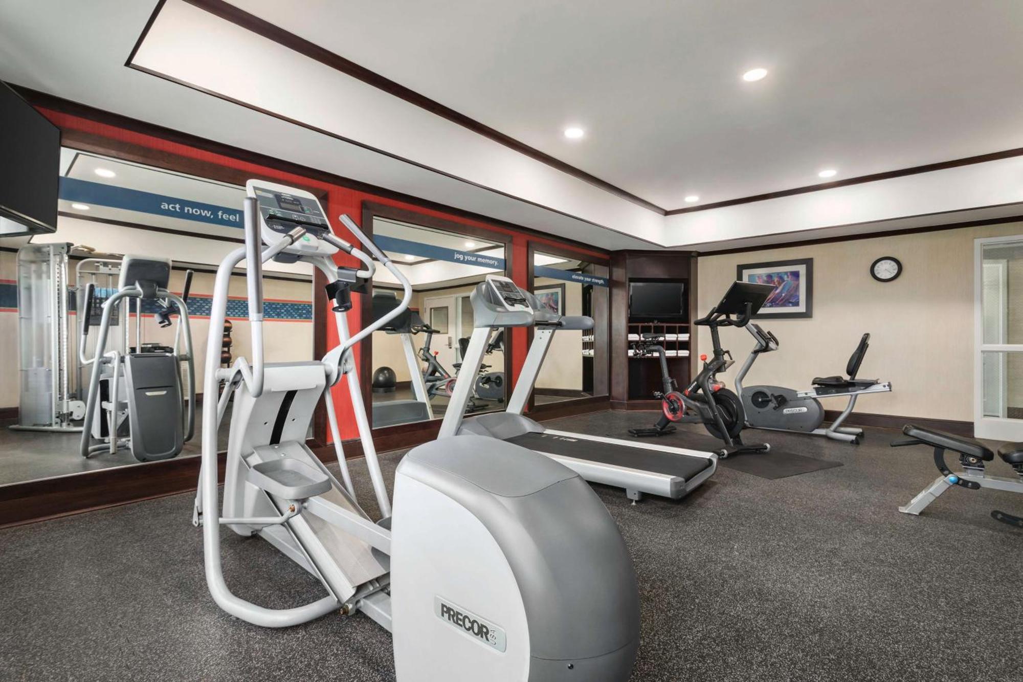 Hampton Inn New Albany Luaran gambar